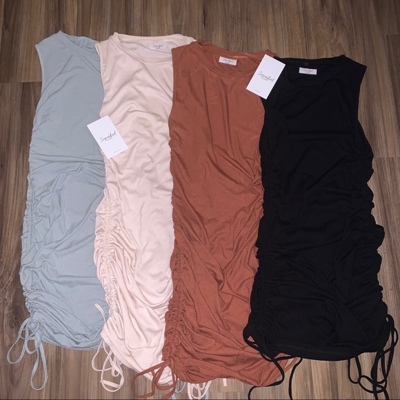 Lexi Dress - Picture 2 of 3